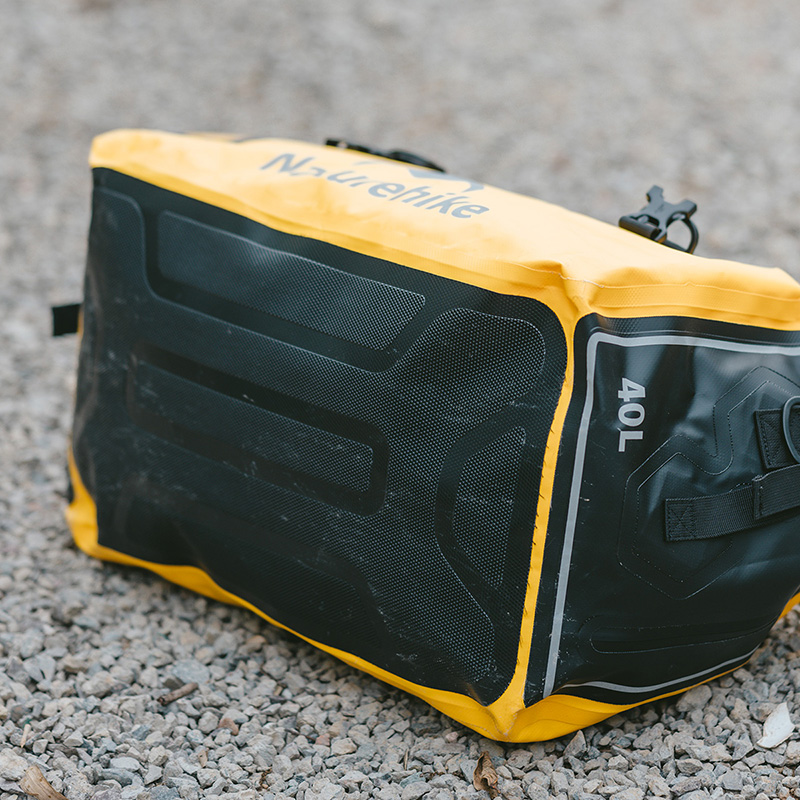 Naturehike cestovní vodotěsný vak 40l - černý